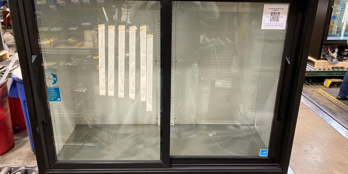 True® Outlet | GDM-41SL-48-HC-LD BLK (SN - 10590437-1) — True Outlet